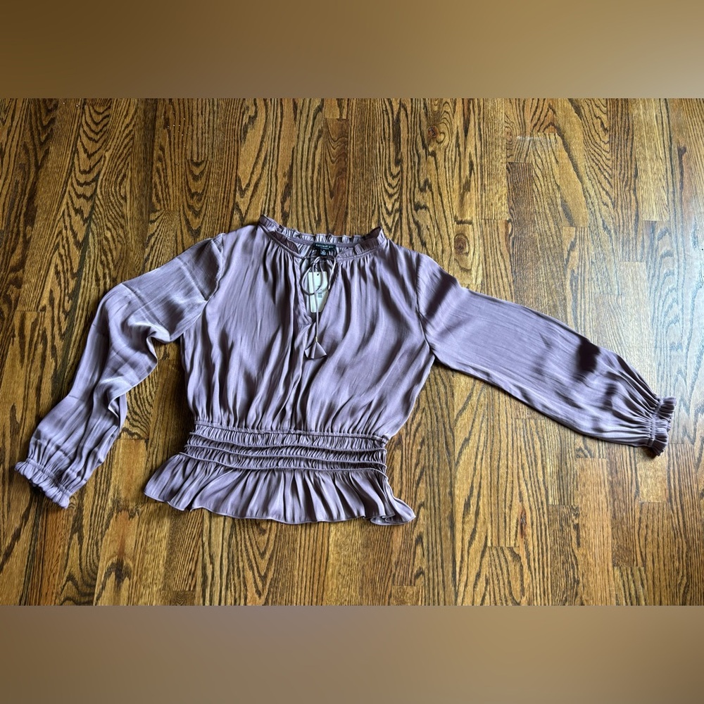 Current Air silky peplum poet blouse—Lavender, size Medium NWT